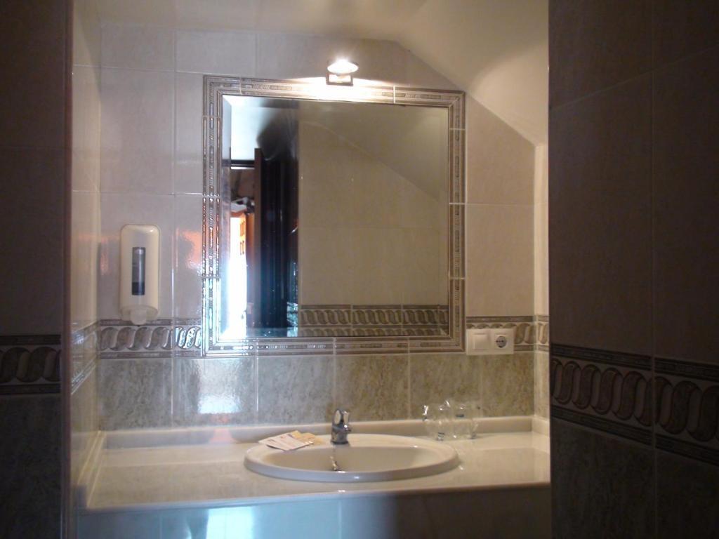 Hostal Tarik Hotel Tarifa Room photo