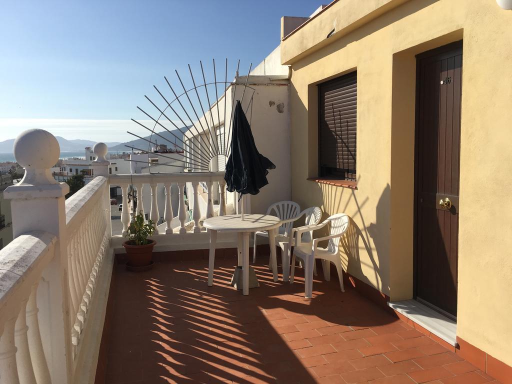 Hostal Tarik Hotel Tarifa Exterior photo
